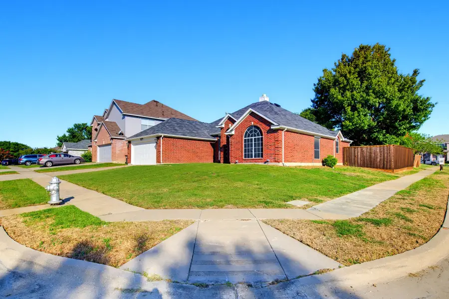 427 Watertown Lane, Arlington, TX 76002 - #2