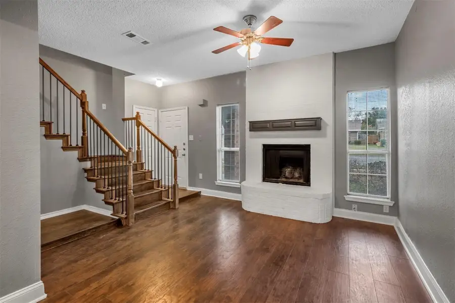 800 Custer Street, Arlington, TX 76014 - #2
