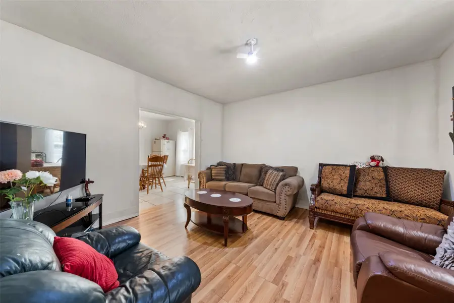 708 S 16th Street, Waco, TX 76706 - #3