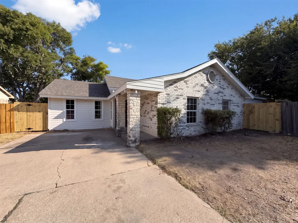 404 Vincent Street, Cedar Hill, TX 75104 - #1