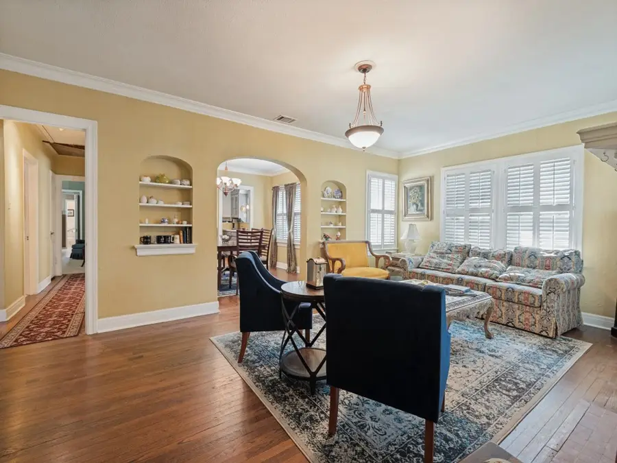 5716 Winton Street, Dallas, TX 75206 - #3