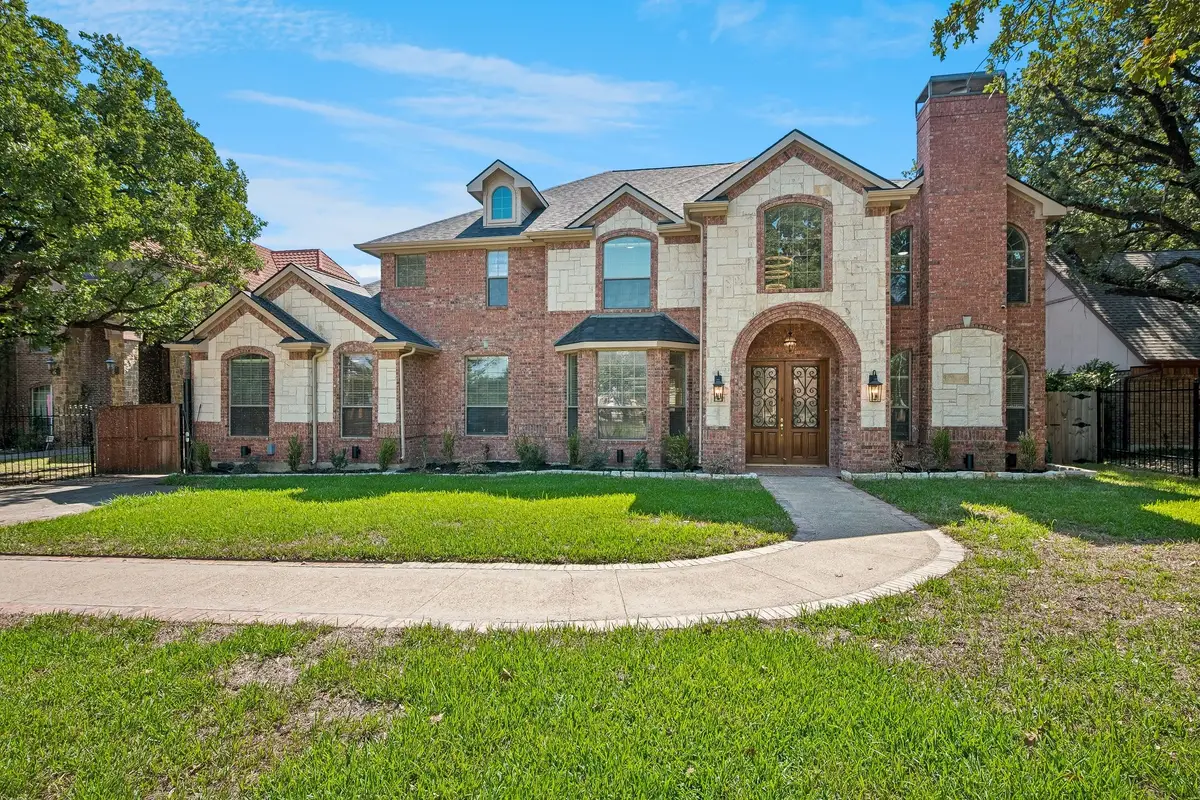 3848 W Pioneer Drive, Irving, TX 75061 - #1