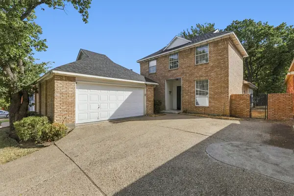 800 Crest Ridge Drive, Irving, TX 75061