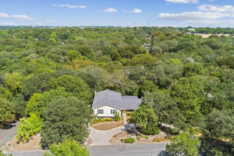 435 Elmwood Road, Waco, TX 76712 - #2