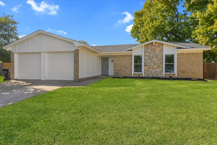 403 Plantation Drive, Arlington, TX 76014 - #2
