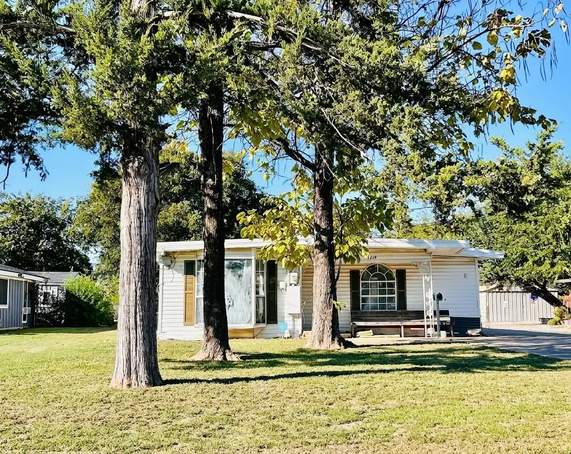 1819 E May Street, Sherman, TX 75090 - #1
