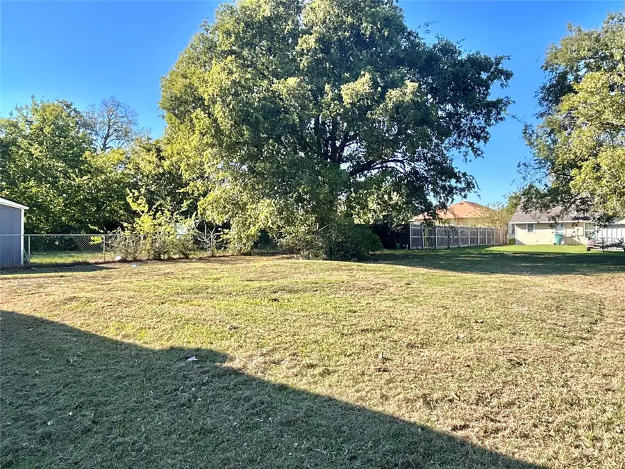 1819 E May Street, Sherman, TX 75090 - #3