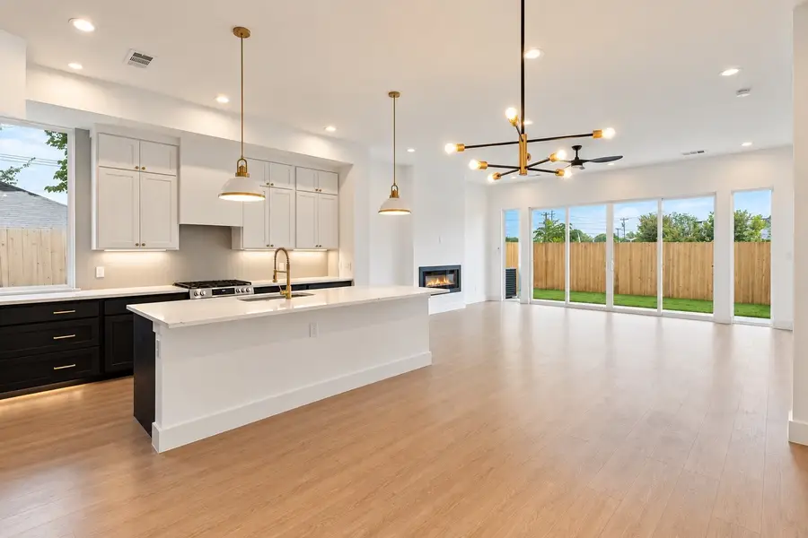 316 Avenue L, Dallas, TX 75203 - #2