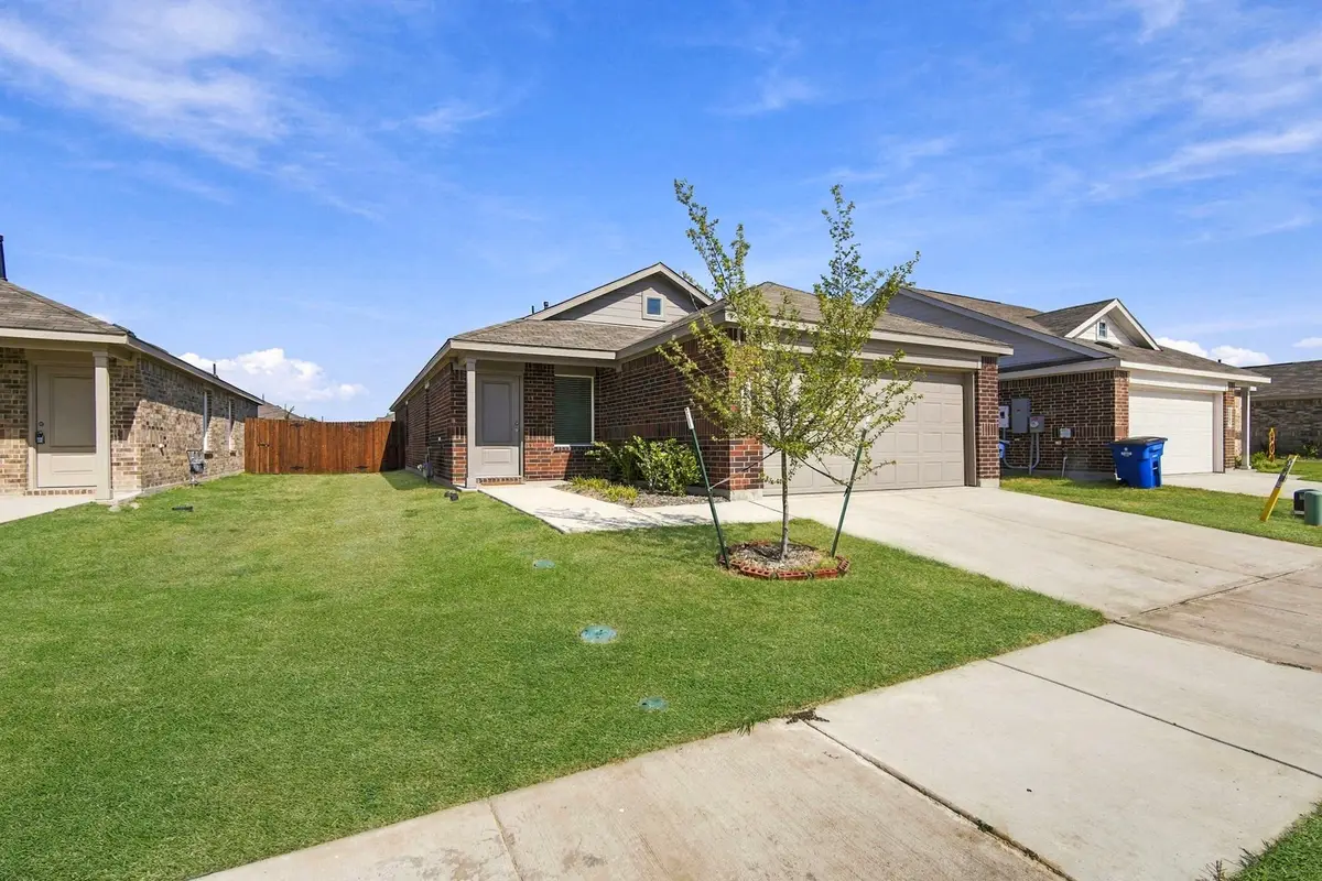 2052 Shady Oaks Drive, Ennis, TX 75119 - #1