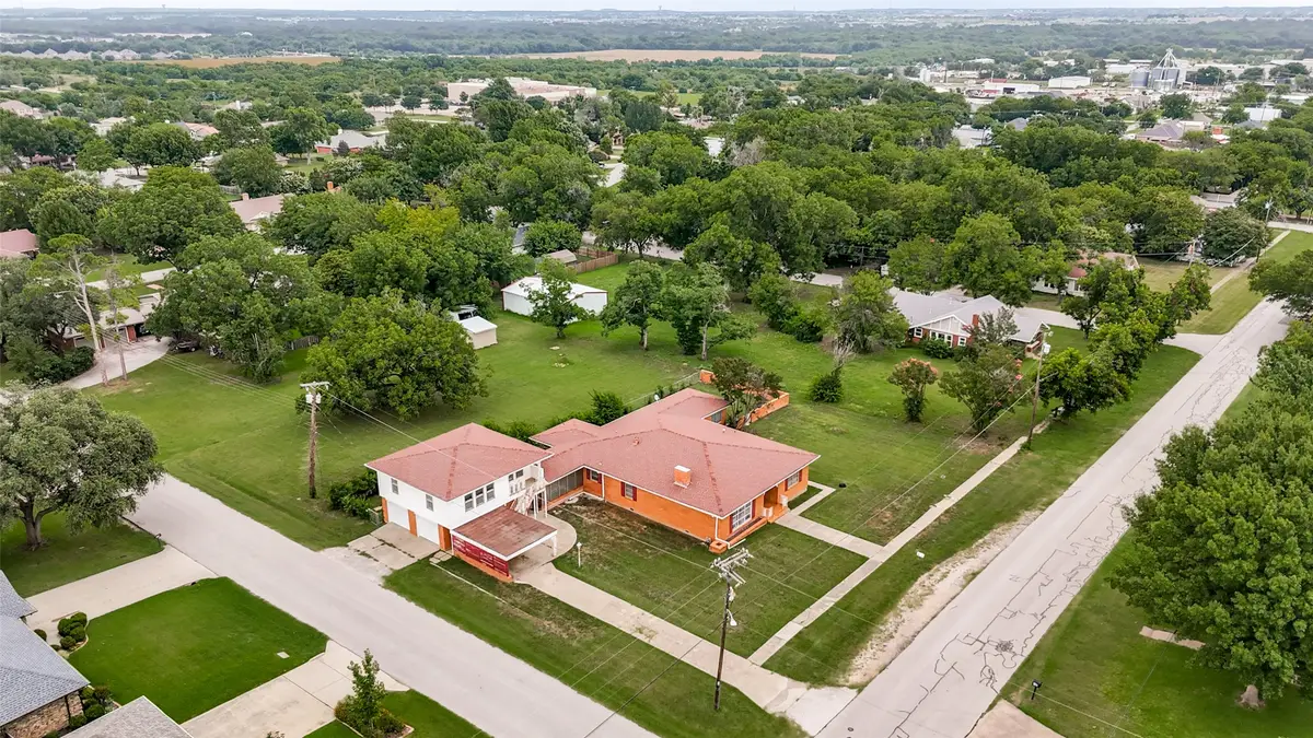 618 W 5th Street, Justin, TX 76247 - #1