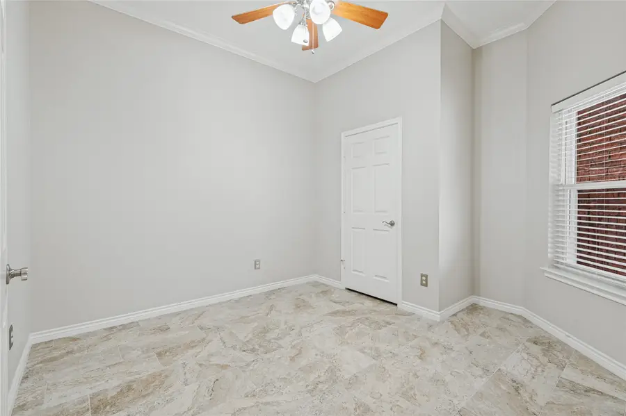 5816 Windy Meadow Lane, Grand Prairie, TX 75052 - #2