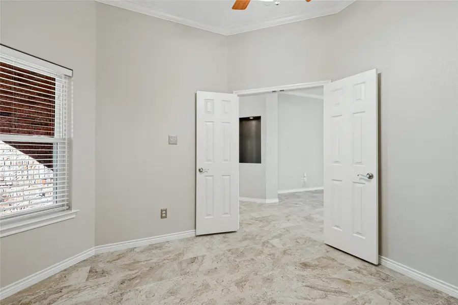 5816 Windy Meadow Lane, Grand Prairie, TX 75052 - #3