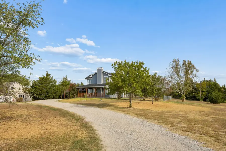 273 Greenview Lane, Van Alstyne, TX 75495 - #3