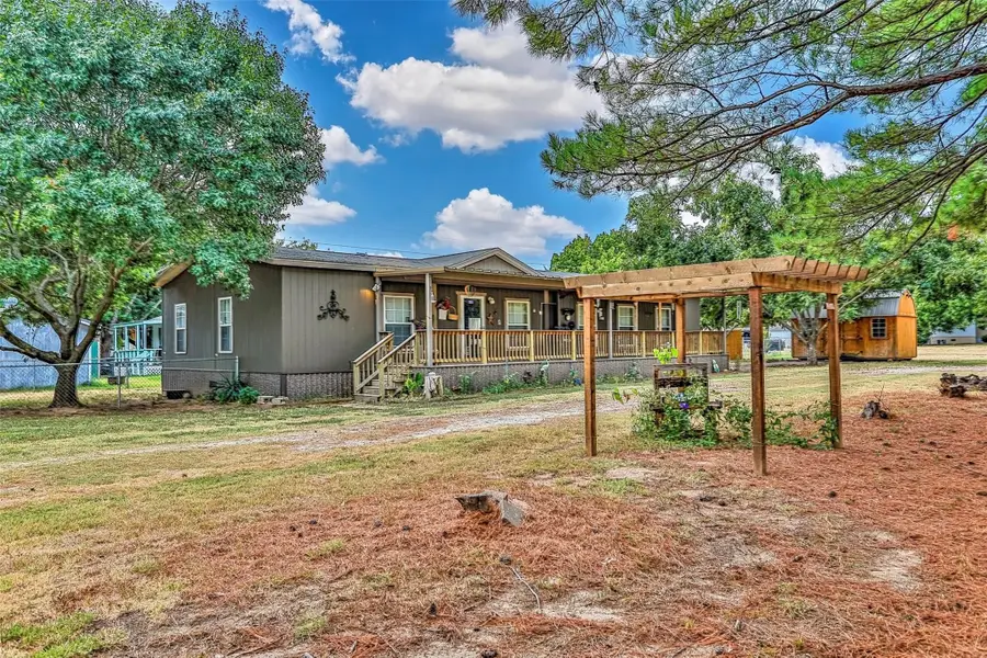 228 Newcastle Drive, Gordonville, TX 76245 - #2