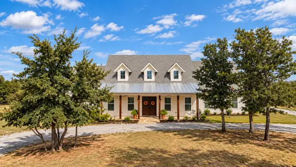 109 Bear Cat Court, Alvord, TX 76225