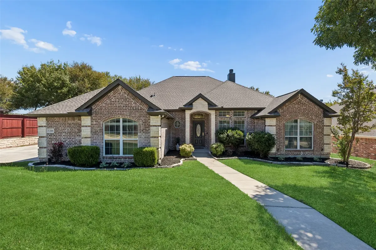 1208 Saddle Trail, Willow Park, TX 76087 - #1