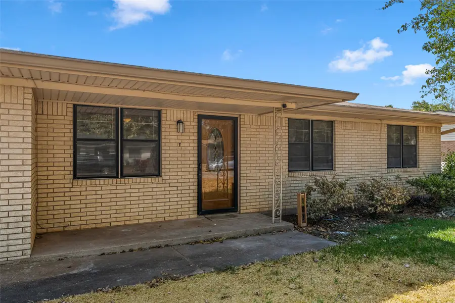 107 E Dawn Drive, Robinson, TX 76706 - #2
