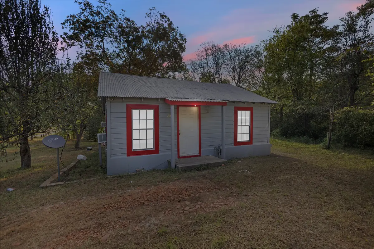 706 Yaney Street, Marshall, TX 75670 - #1