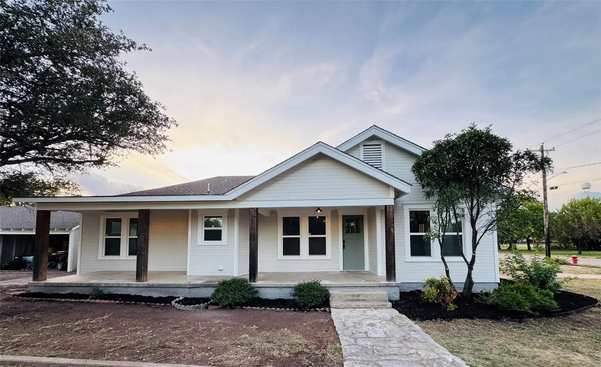 1100 E Coke Street, Hamilton, TX 76531 - #1