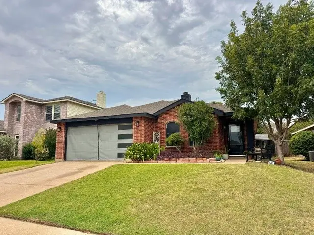 5213 Prestwick Drive, Fort Worth, TX 76135 - #1