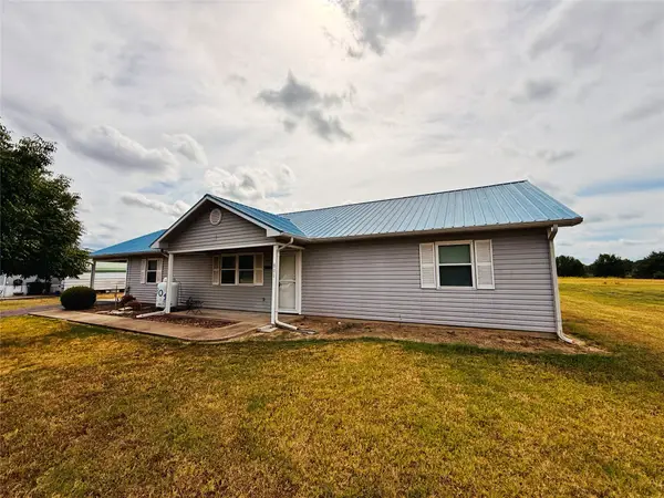 801 County Road 1895, Yantis, TX 75497