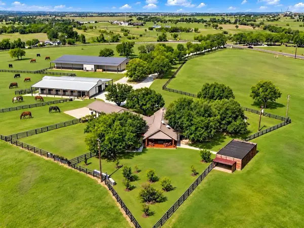3601 W Fm 4, Cleburne, TX 76033