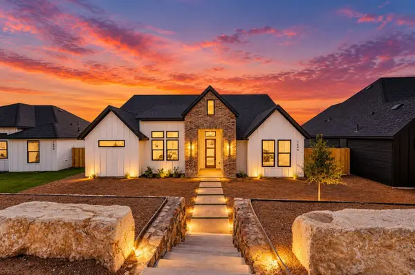 1644 W Wintergreen Road, Lancaster, TX 75134