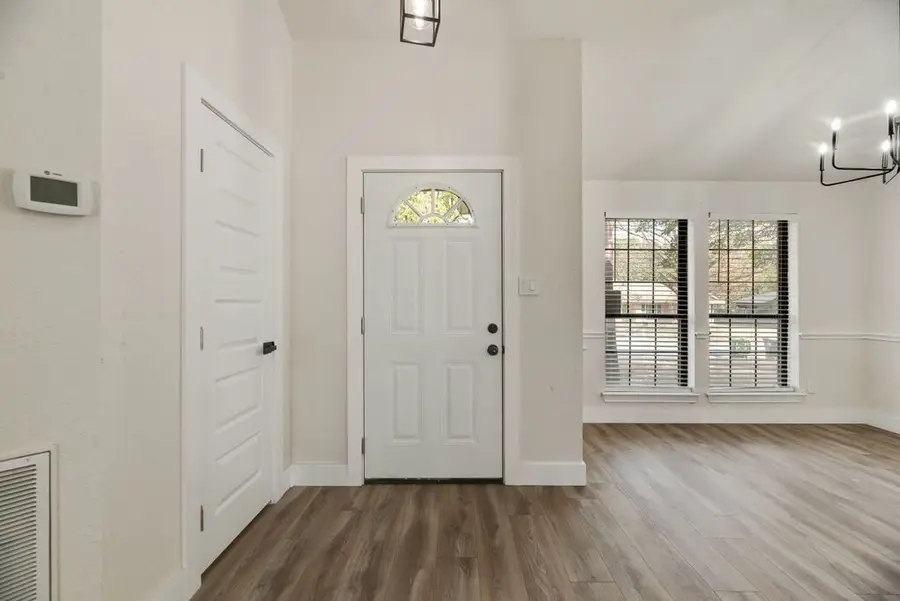 5608 Oak Brook Road, Arlington, TX 76016 - #3
