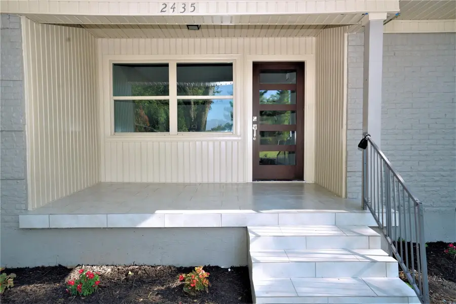 2435 Hillsboro Avenue, Dallas, TX 75228 - #2