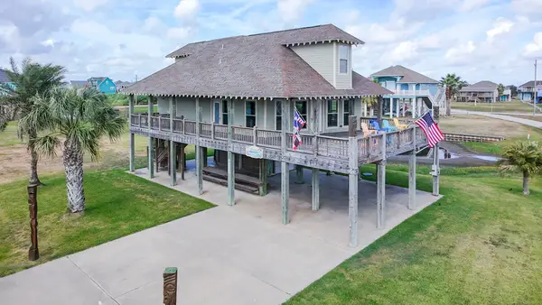 2009 Lakeview, Crystal Beach, TX 77650