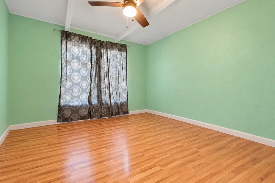 2306 Ross Avenue #100, Fort Worth, TX 76164 - #2