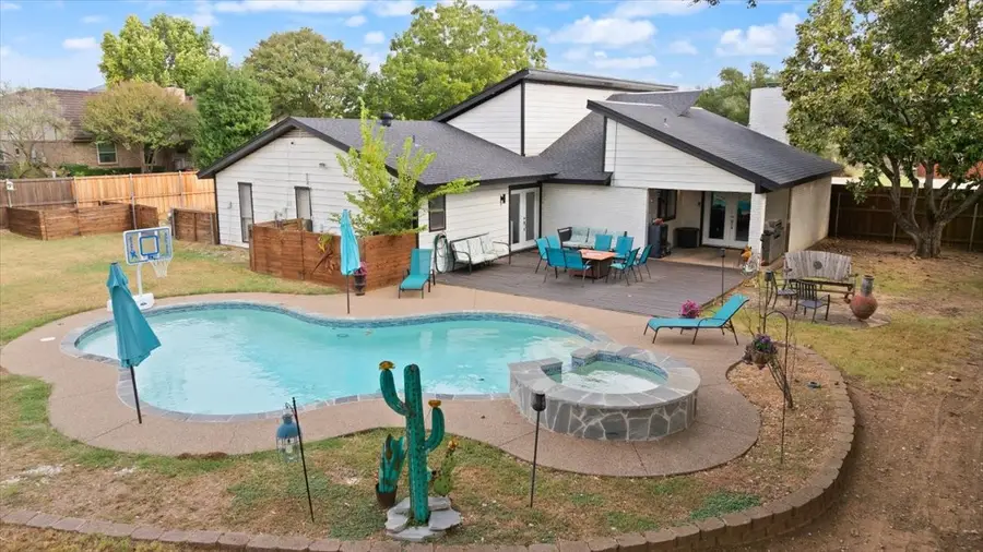 104 San Medina Lane, Joshua, TX 76058 - #2