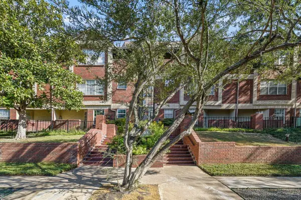 3100 Cole Avenue #211, Dallas, TX 75204