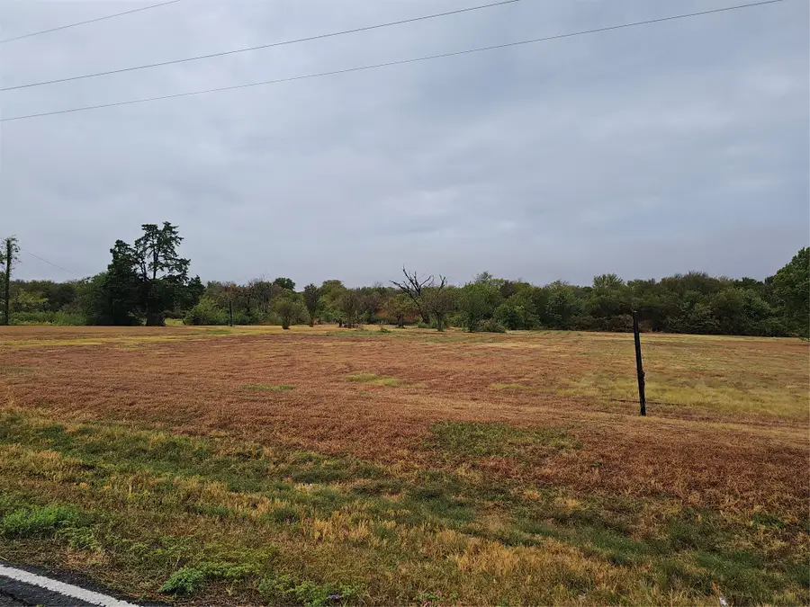 1105 S I-45, Ennis, TX 75119 - #2