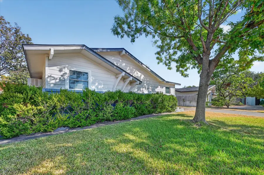 1110 Vegas Drive, Garland, TX 75042 - #2