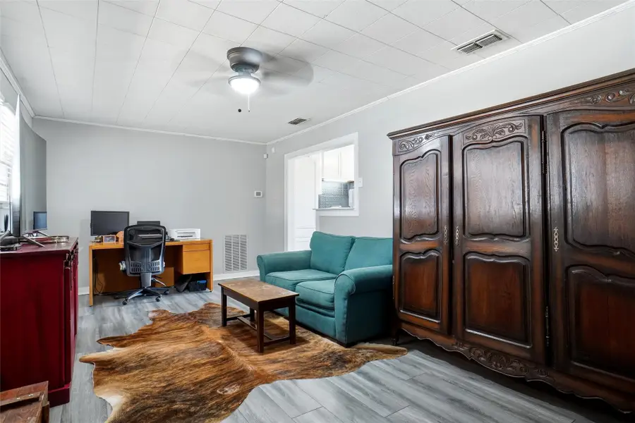 2900 Broadview Drive, Sansom Park, TX 76114 - #3