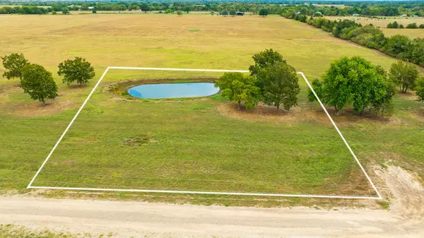 311 Private Road 33263, Sumner, TX 75486
