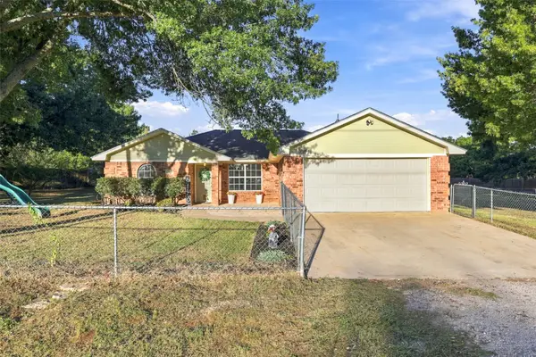 304 Sage Trail, Springtown, TX 76082