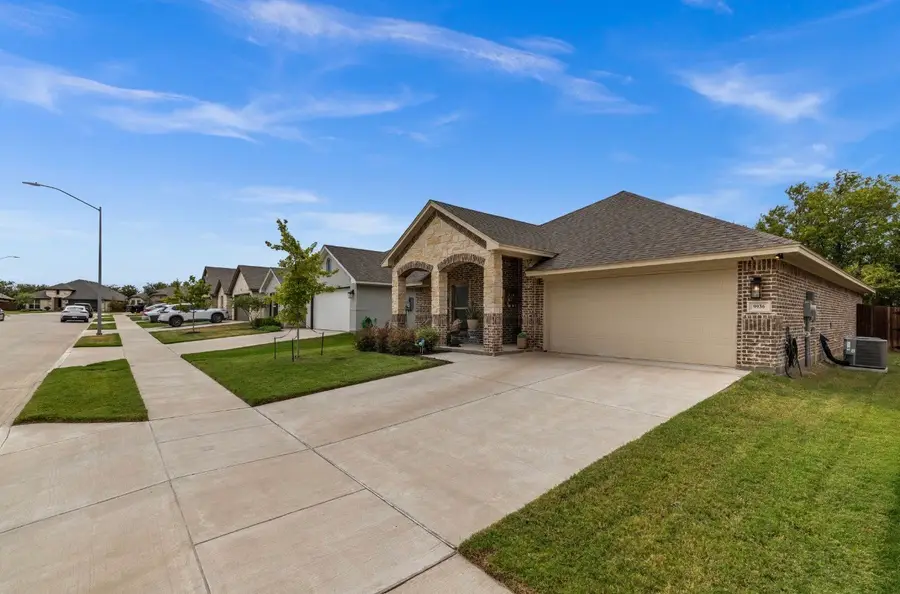 9936 Mescalbean Boulevard, Fort Worth, TX 76036 - #2