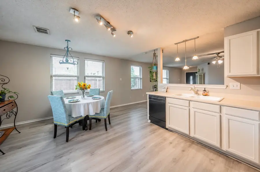 1016 Stone Chapel Way, Fort Worth, TX 76179 - #3