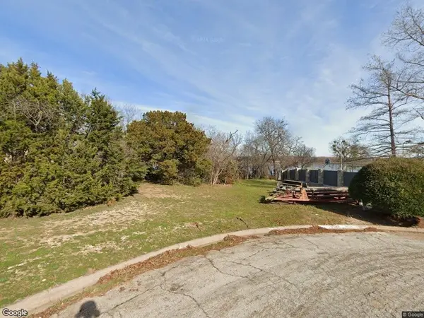 1513 Lakeview Court, Granbury, TX 76048