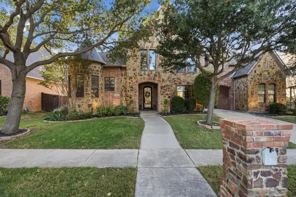 8113 Long Trail Drive, North Richland Hills, TX 76182