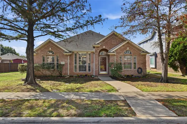 416 Kyle Lane, Lewisville, TX 75067