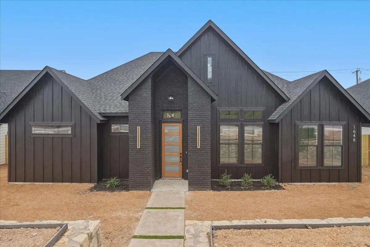 1648 W Wintergreen Road, Lancaster, TX 75134 - #1