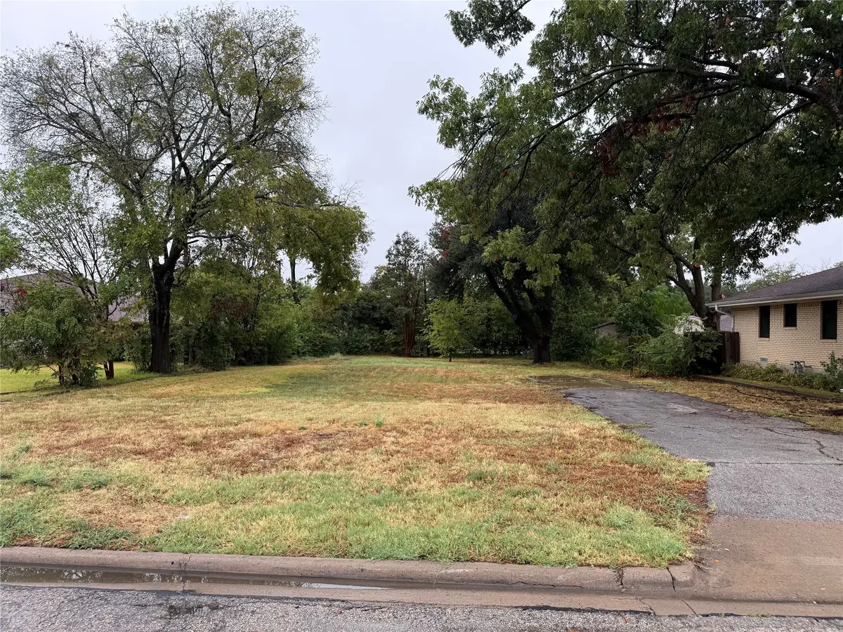 1405 N Graves Street, McKinney, TX 75069 - #1