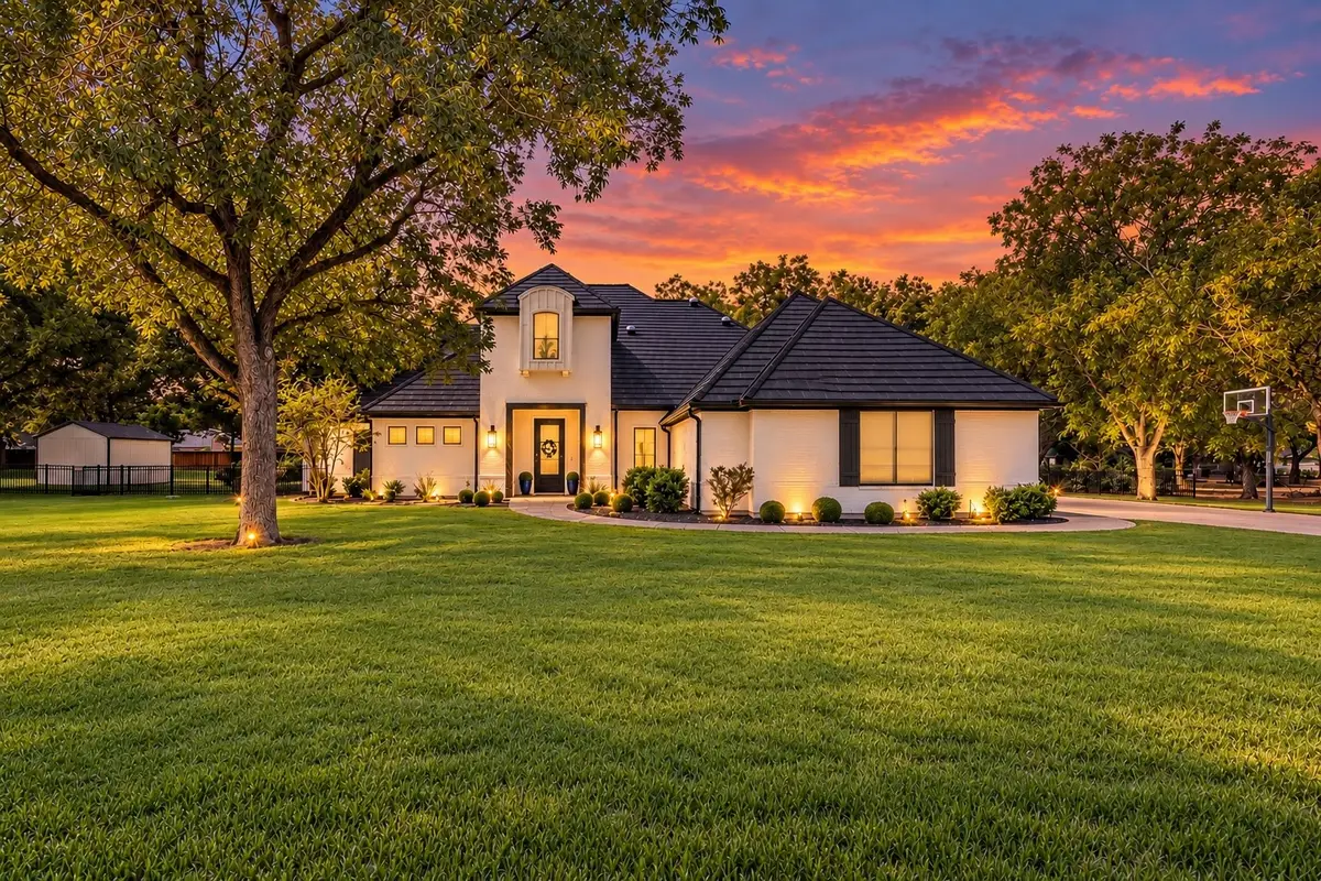 8017 W Landings Road, Granbury, TX 76049 - #1