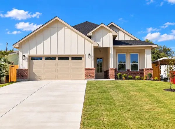 5504 Curzon Avenue, Fort Worth, TX 76107