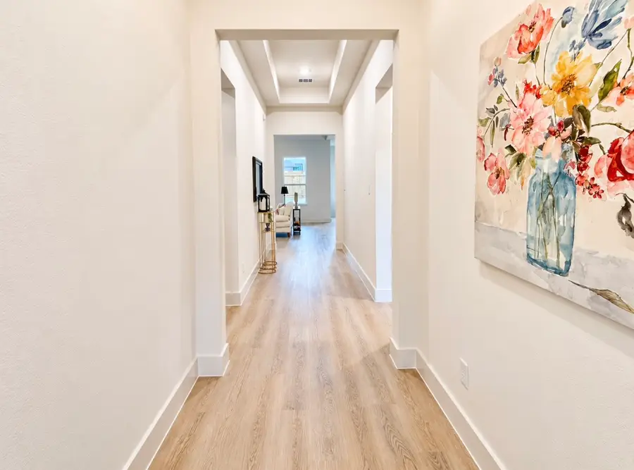 5504 Curzon Avenue, Fort Worth, TX 76107 - #2
