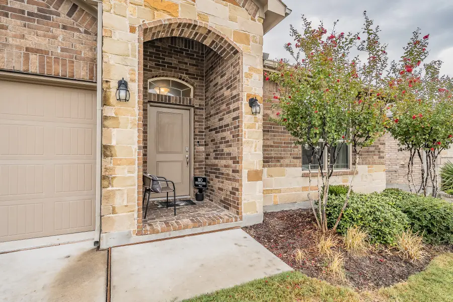 737 Blackhorse Trail, Justin Roanoke, TX 76247 - #2