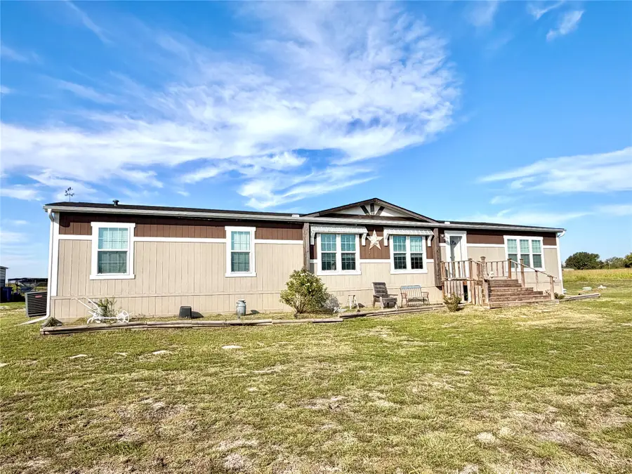 8832 N Us Highway 69, Celeste, TX 75423 - #3